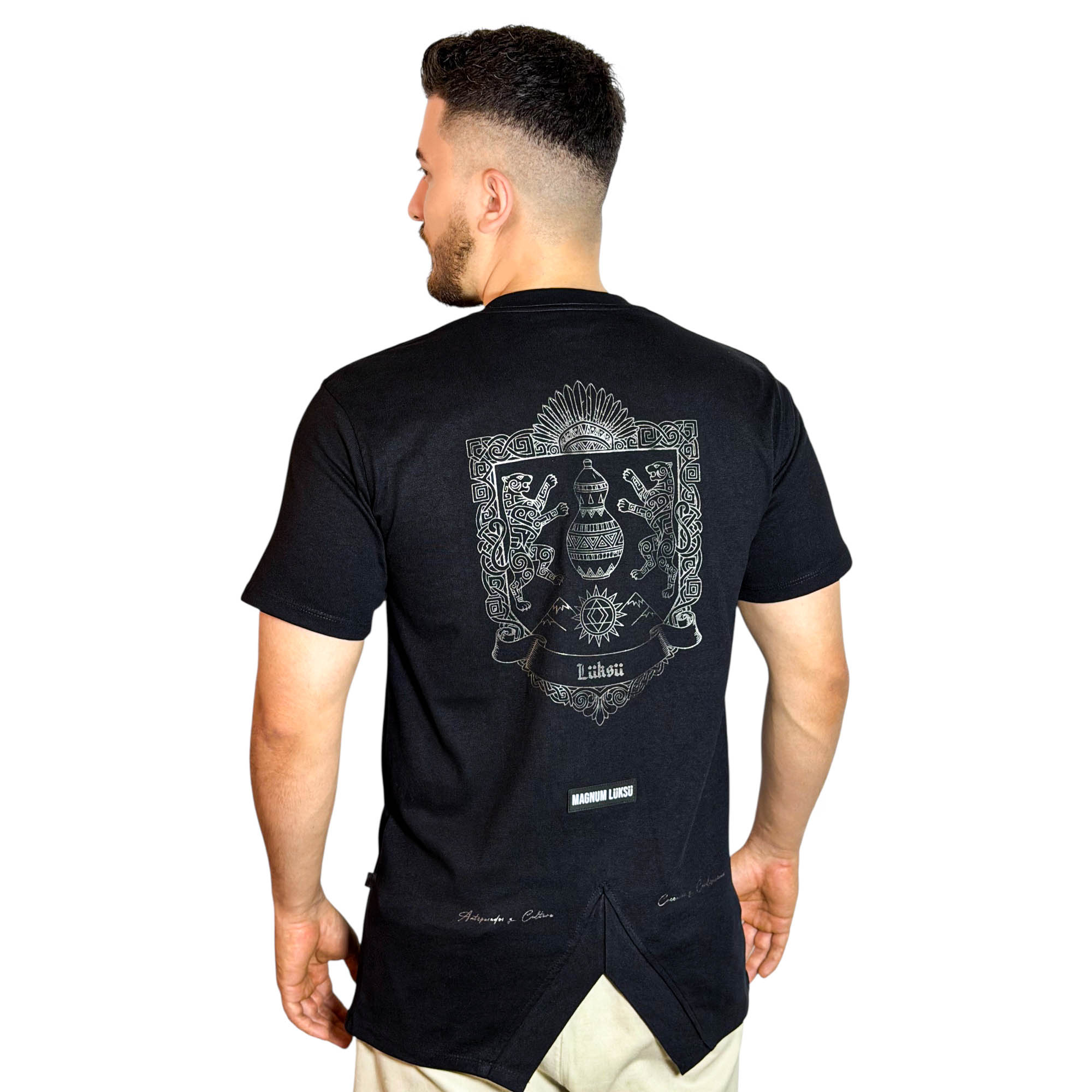CAMISETA V BLACK TRIBU